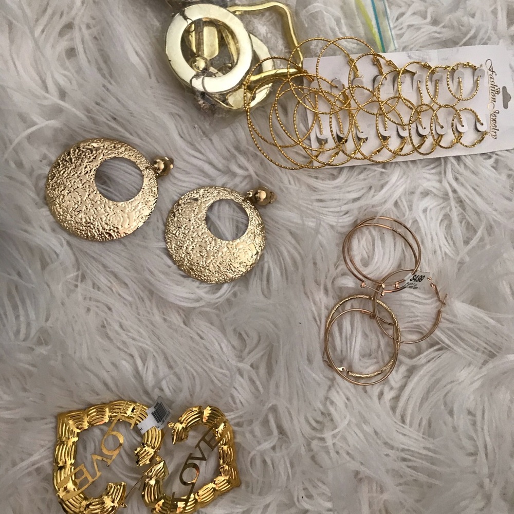 10+ gold earring bundle